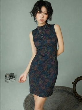 Halogen Fairy Grunge Dark Floral Mock Neck Sheath Midi Dress Size Medium